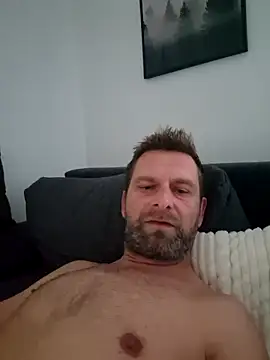 Snapshot of Mjn34 chatting on November 6, 2025, 6:47 am Mjn34 online show from November 6, 2025, 6:47 am