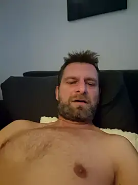 Snapshot of Mjn34 chatting on November 7, 2025, 6:35 am Mjn34 online show from November 7, 2025, 6:35 am