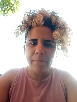 Snapshot of ValeriaSantos- chatting on January 7, 2025, 1:03 pm ValeriaSantos- online show from January 7, 2025, 1:03 pm