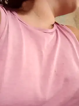 Snapshot of ValeriaSantos- chatting on February 5, 2025, 6:26 pm ValeriaSantos- online show from February 5, 2025, 6:26 pm