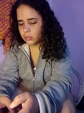 Snapshot of ValeriaSantos- chatting on February 9, 2025, 9:47 am ValeriaSantos- online show from February 9, 2025, 9:47 am