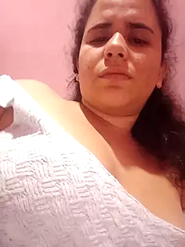 Snapshot of ValeriaSantos- chatting on March 9, 2025, 4:00 pm ValeriaSantos- online show from March 9, 2025, 4:00 pm