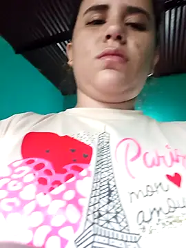 Snapshot of ValeriaSantos- chatting on September 11, 2025, 1:33 pm ValeriaSantos- online show from September 11, 2025, 1:33 pm