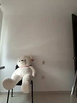 NatashaCruz- online show from June 4, 2026, 9:54 pm
