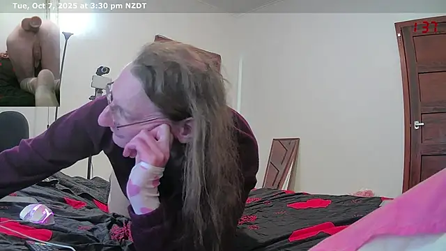 Snapshot of CDAdalyn chatting on October 7, 2025, 2:31 am CDAdalyn online show from October 7, 2025, 2:31 am