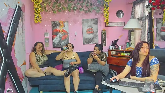 Snapshot of lesbiancuple chatting on April 23, 2026, 12:29 pm lesbiancuple online show from April 23, 2026, 12:29 pm