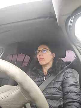 SquirtyMellissaLabia online show from October 4, 2025, 5:27 am