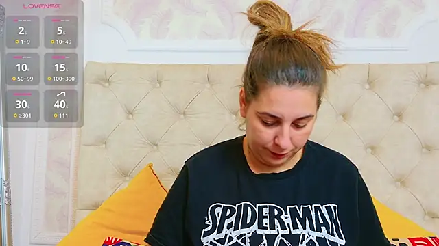 KarinaNoir online show from October 8, 2025, 3:15 am