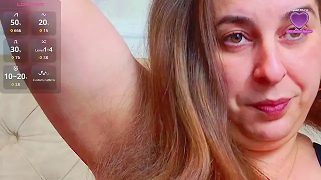 KarinaNoir online show from January 14, 2026, 5:35 am