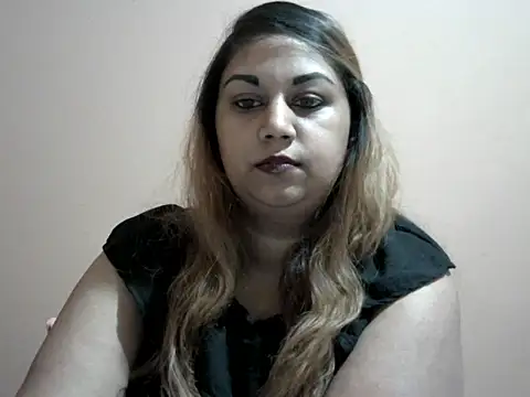 bellachow10 online show from November 9, 2025, 1:09 pm