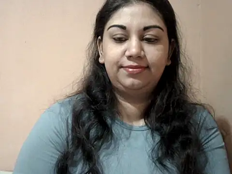 Snapshot of bellachow10 chatting on July 27, 2026, 5:58 am bellachow10 online show from July 27, 2026, 5:58 am