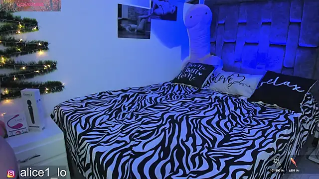 Snapshot of candy_alicee chatting on December 27, 2024, 10:55 am candy alicee online show from December 27, 2024, 10:55 am