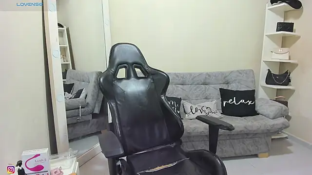 Snapshot of candy_alicee chatting on July 10, 2026, 1:58 pm candy alicee online show from July 10, 2026, 1:58 pm