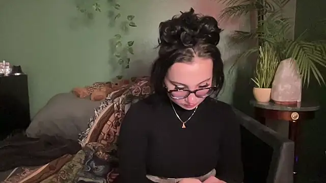 sweetandwet daddy online show from October 2, 2025, 12:01 pm