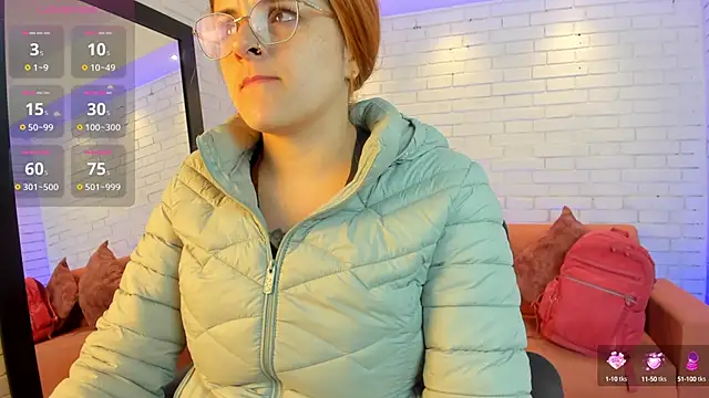 Snapshot of kimbrownn chatting on September 23, 2025, 10:40 am kimbrownn online show from September 23, 2025, 10:40 am