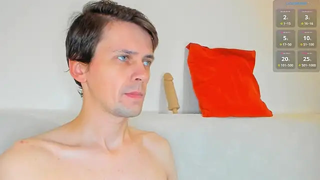 Snapshot of Jasper_Sun chatting on October 13, 2025, 8:53 pm Jasper Sun online show from October 13, 2025, 8:53 pm