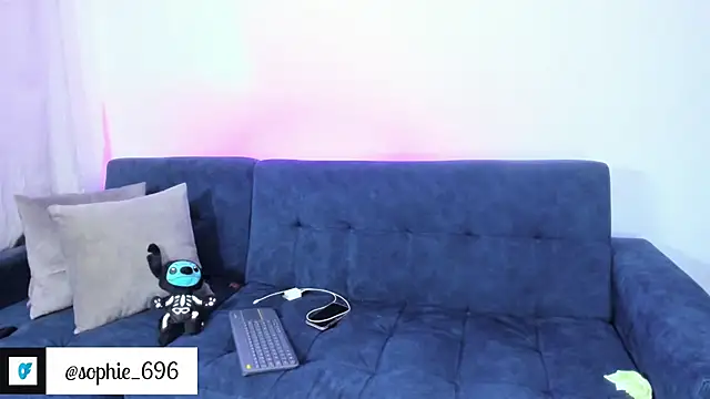 Snapshot of sophie_cute66 chatting on October 27, 2025, 8:07 am sophie cute66 online show from October 27, 2025, 8:07 am