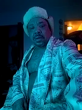 Snapshot of yellowwetfox chatting on December 22, 2024, 6:39 am yellowwetfox online show from December 22, 2024, 6:39 am