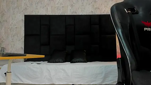 Snapshot of Joeysexx2 chatting on March 4, 2025, 7:19 am Joeysexx2 online show from March 4, 2025, 7:19 am