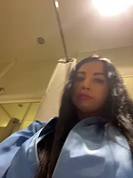 Snapshot of CrazzyChicks chatting on September 21, 2025, 7:10 am CrazzyChicks online show from September 21, 2025, 7:10 am