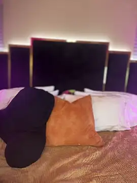 Snapshot of KarissaChantelle chatting on February 16, 2026, 4:03 pm KarissaChantelle online show from February 16, 2026, 4:03 pm