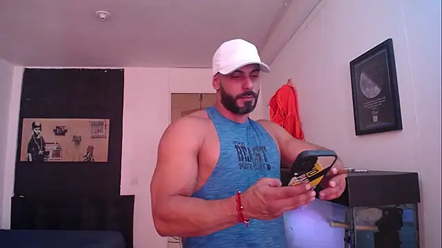Snapshot of romeolovedark chatting on January 8, 2025, 9:23 pm romeolovedark online show from January 8, 2025, 9:23 pm