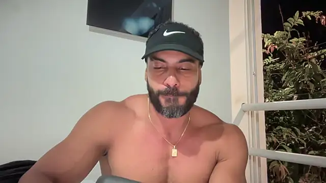 Snapshot of romeolovedark chatting on September 14, 2025, 2:33 am romeolovedark online show from September 14, 2025, 2:33 am