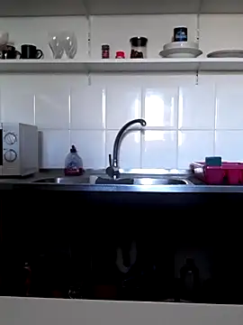 Snapshot of Moi_Lina chatting on December 5, 2025, 12:36 pm Moi Lina online show from December 5, 2025, 12:36 pm