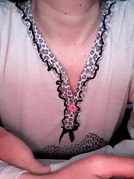 Snapshot of Moi_Lina chatting on January 10, 2026, 1:57 pm Moi Lina online show from January 10, 2026, 1:57 pm