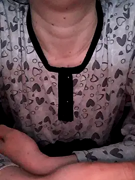 Snapshot of Moi_Lina chatting on February 2, 2026, 3:44 pm Moi Lina online show from February 2, 2026, 3:44 pm