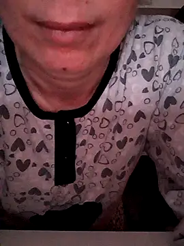 Snapshot of Moi_Lina chatting on February 6, 2026, 3:59 pm Moi Lina online show from February 6, 2026, 3:59 pm