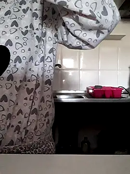 Snapshot of Moi_Lina chatting on February 8, 2026, 3:04 pm Moi Lina online show from February 8, 2026, 3:04 pm