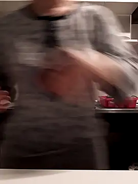 Snapshot of Moi_Lina chatting on February 15, 2026, 4:03 pm Moi Lina online show from February 15, 2026, 4:03 pm