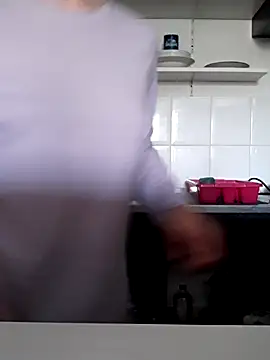 Snapshot of Moi_Lina chatting on March 4, 2026, 2:56 pm Moi Lina online show from March 4, 2026, 2:56 pm