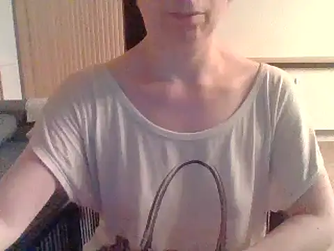 Moi Lina online show from July 20, 2026, 12:14 am