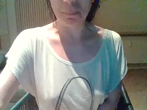 Moi Lina online show from July 20, 2026, 8:55 pm