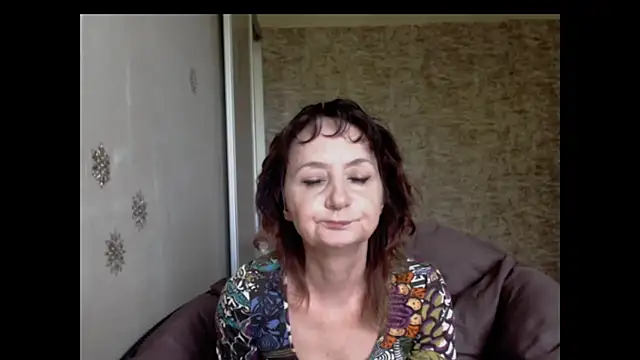 AnnieEltgant online show from June 2, 2026, 7:32 am