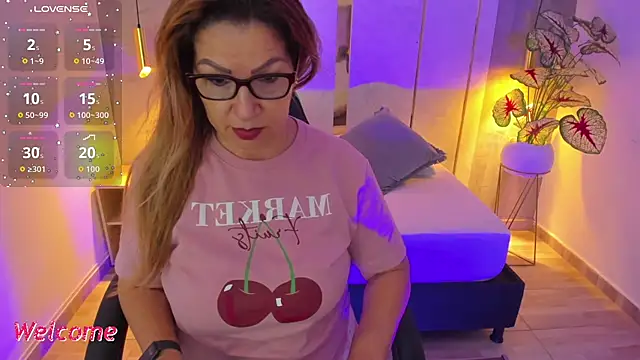 gisela27 online show from June 9, 2026, 12:28 pm