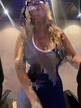 Snapshot of ValeriaHot69 chatting on February 12, 2026, 11:44 pm ValeriaHot69 online show from February 12, 2026, 11:44 pm