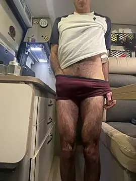 Snapshot of Hairy_athlete chatting on January 30, 2025, 7:15 pm Hairy athlete online show from January 30, 2025, 7:15 pm