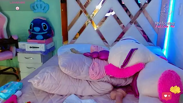 Snapshot of adda_mancini chatting on February 4, 2025, 3:44 am adda mancini online show from February 4, 2025, 3:44 am