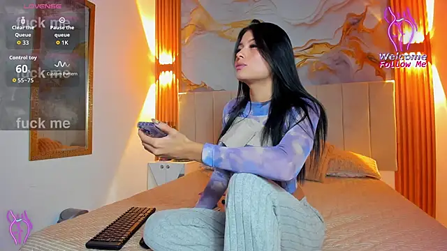 Snapshot of adda_mancini chatting on October 24, 2025, 6:10 am adda mancini online show from October 24, 2025, 6:10 am