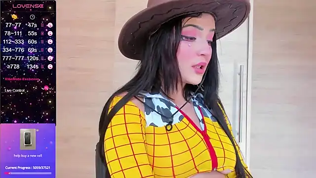 Snapshot of cutesarah_ chatting on December 8, 2024, 7:54 pm cutesarah online show from December 8, 2024, 7:54 pm