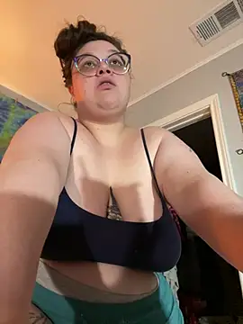 ItsBunniBabe online show from June 26, 2026, 1:43 am