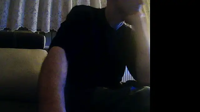 Snapshot of Dzutt chatting on January 12, 2025, 1:32 am Dzutt online show from January 12, 2025, 1:32 am