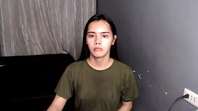 shecutie69 online show from May 19, 2026, 3:24 am