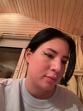 Snapshot of clairewntr chatting on December 30, 2024, 9:50 pm clairewntr online show from December 30, 2024, 9:50 pm