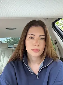 clairewntr online show from June 4, 2026, 8:31 am