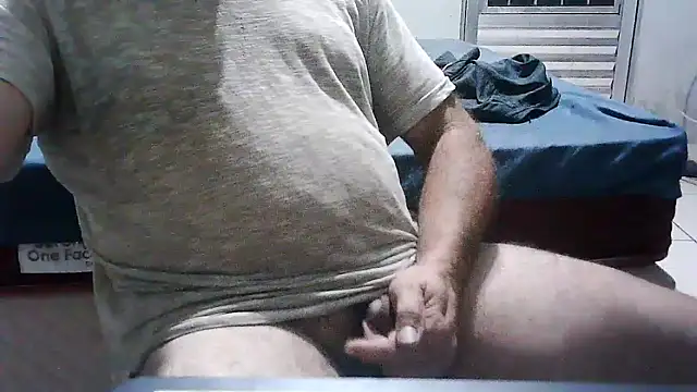 Snapshot of eduar570 chatting on March 2, 2026, 2:36 am eduar570 online show from March 2, 2026, 2:36 am
