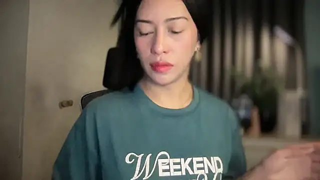 Jasmine Elcock online show from April 16, 2026, 2:40 pm